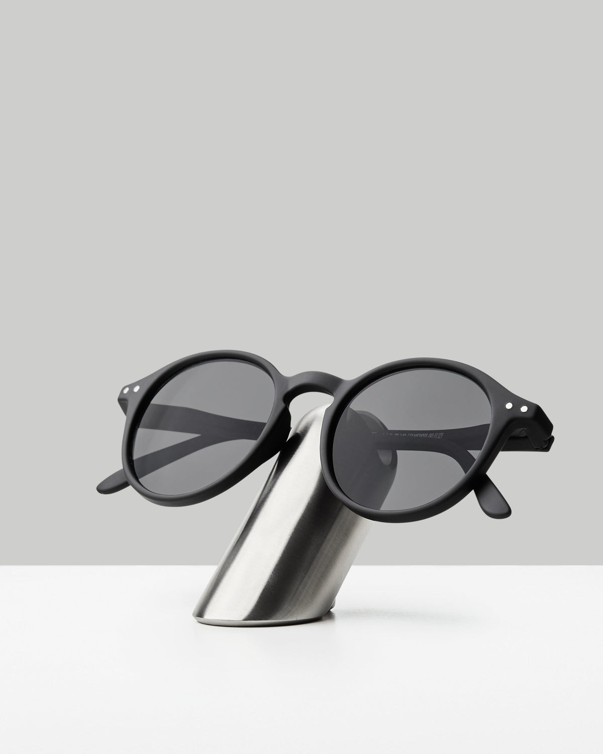 Eyewear Stand