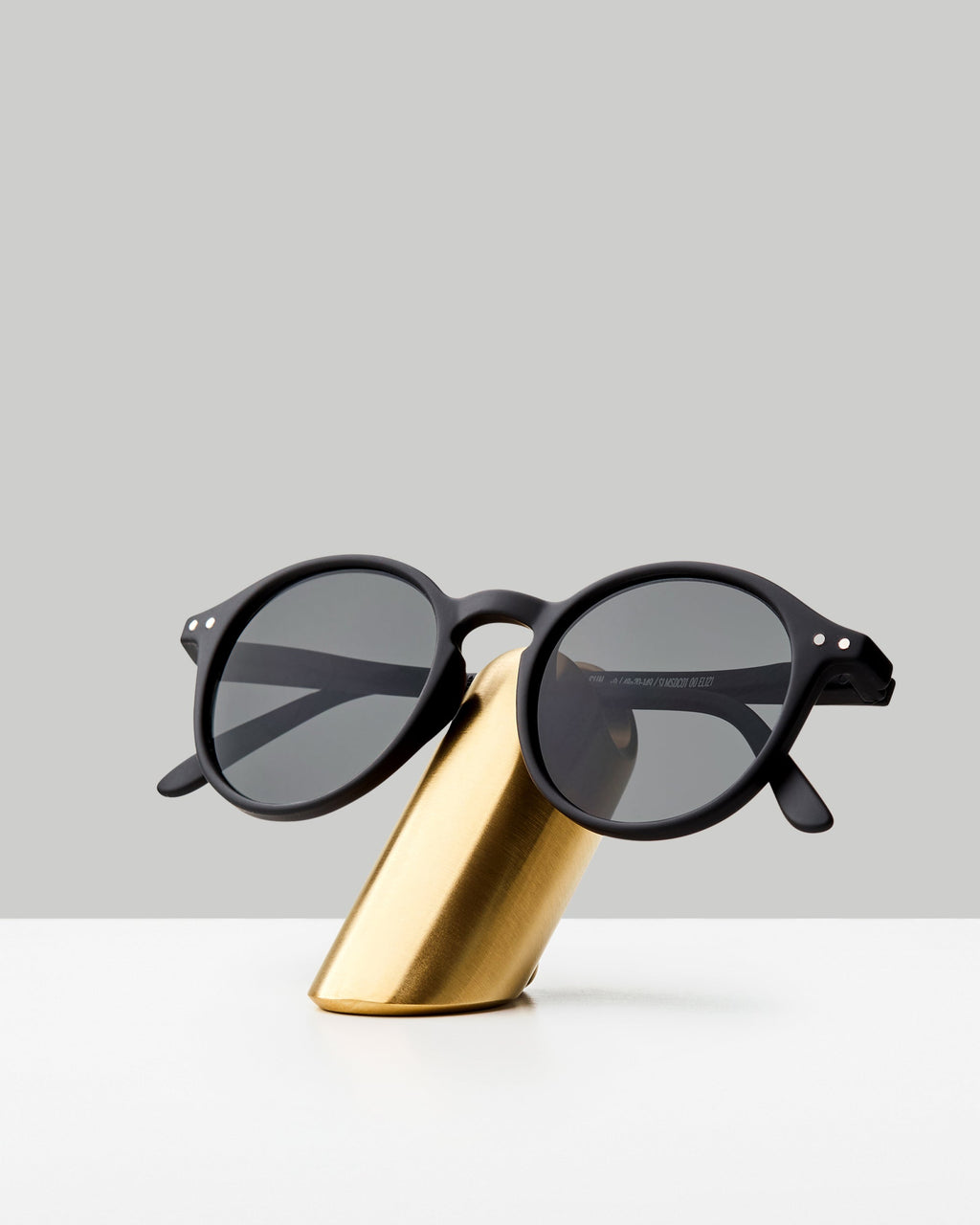 Eyewear Stand